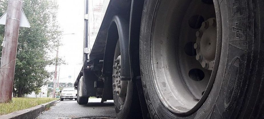 Администрация Серова выдает разрешения на движение по городу грузовиков