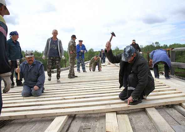 Серовчане самостоятельно отремонтировали мост через Какву