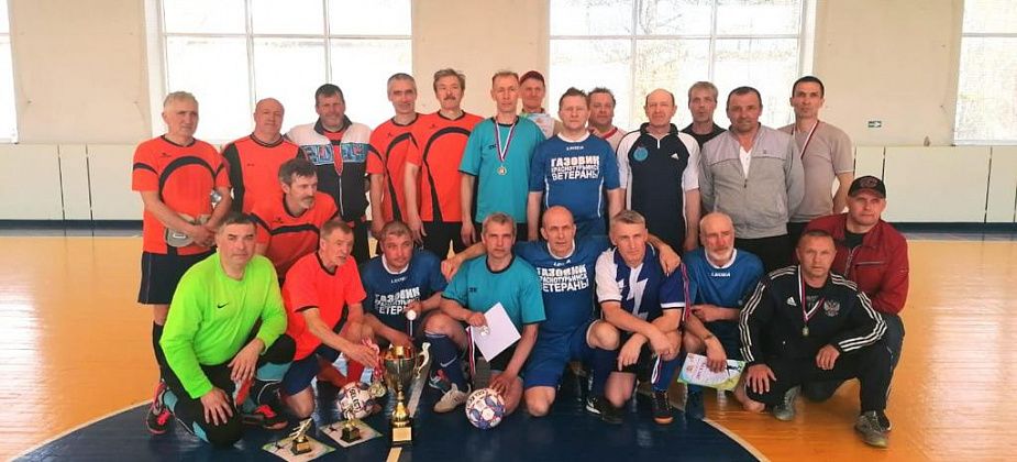 Серовский "Спартаковец" занял первое место на соревнованиях по мини-футболу