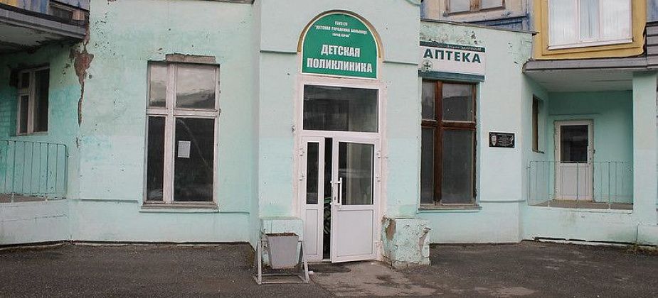 Горожанка столкнулась с нехваткой врачей в детской поликлинике