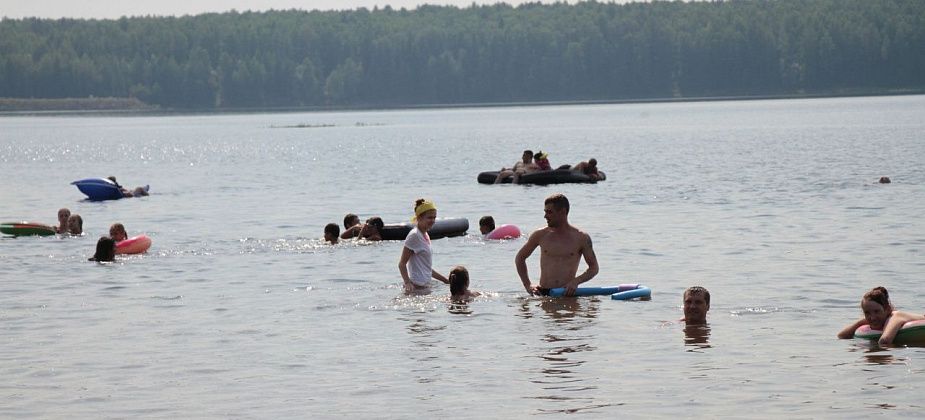 "Дети тонут молча". Из-за популярности Киселевского водохранилища серовчанам напоминают о безопасности на воде