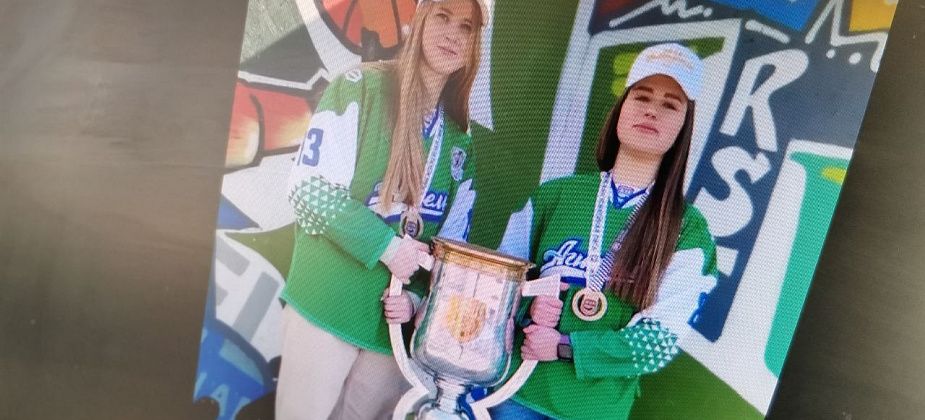 На закрытие хоккейного сезона в Серов привезут кубок Женской хоккейной лиги