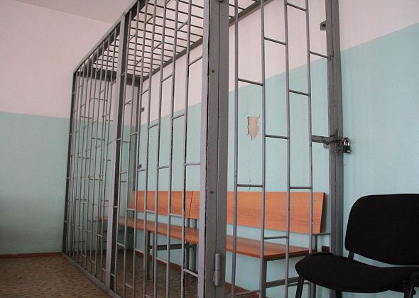 Неповиновение ГАИ и погоня по загородной трассе закончилась для двух серовчан арестом на две недели