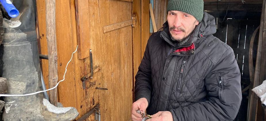 Погорельцу, который в Рождество остался без жилья, по-прежнему нужна финансовая помощь
