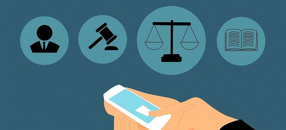 В России могут появиться специальные суды для рассмотрения дел о репостах и мемах