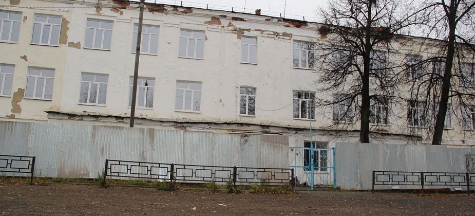 Прокуратура проверит, нет ли нарушений в процедуре, связанной с ремонтом серовской школы №22