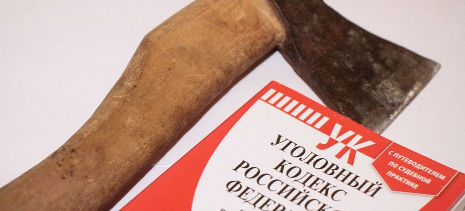 Женщину будут судить за погром в магазине Восточного. Туда пьяная покупательница пришла с топором