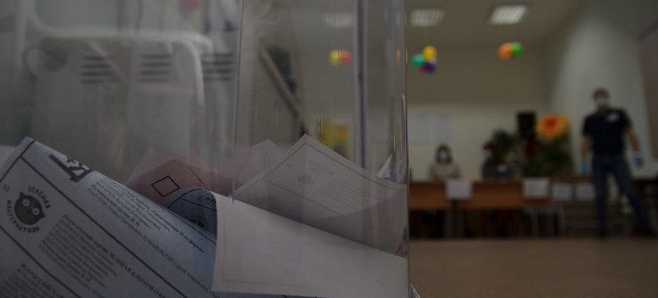 На участке в школе №19 прокомментировали, почему серовчанка Колесникова не смогла проголосовать на Первом разъезде