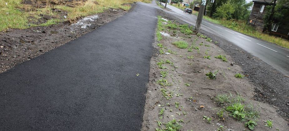 "Кто проект делал? Руки ему оторвать." Серовчанка недовольна ремонтом дороги по улице Металлистов 