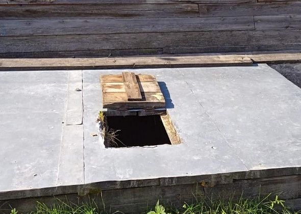 В квартире жительницы Сосьвы частично разрушилась стена: "Не знаю, как буду зимовать"