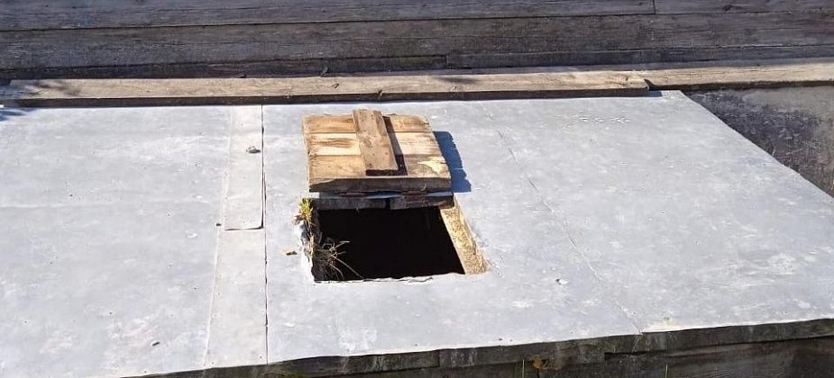 В квартире жительницы Сосьвы частично разрушилась стена: "Не знаю, как буду зимовать"
