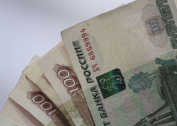 На серовскую заводчанку оформили микрозайм и сняли с ее кредитки 40 тысяч 