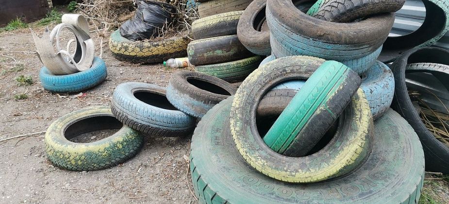 Стал известен подрядчик, который займется сбором старых покрышек на территории Серовского округа
