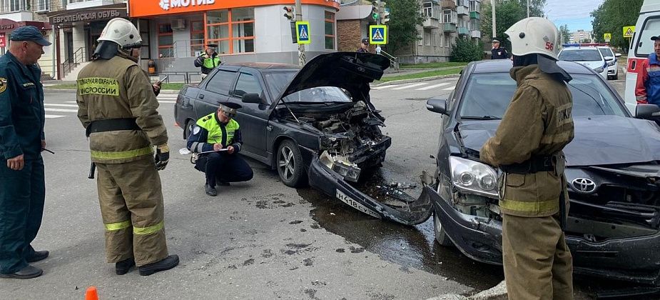 Серовчанин вез 2-летнюю дочь в детский сад и попал в ДТП. Пострадали ребенок и водитель второго автомобиля