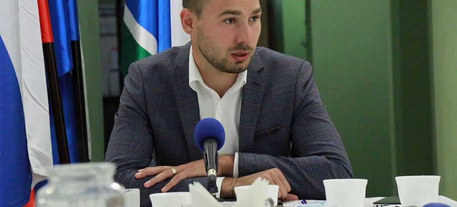 Депутат Госдумы Антон Шипулин рассказал об "обнулении" сроков Путина, отношении к пенсионной реформе и хищении денег из его благотворительного фонда