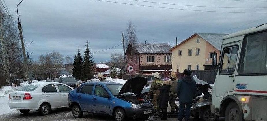 В Серове произошло ДТП с участием автобуса. Пострадала женщина