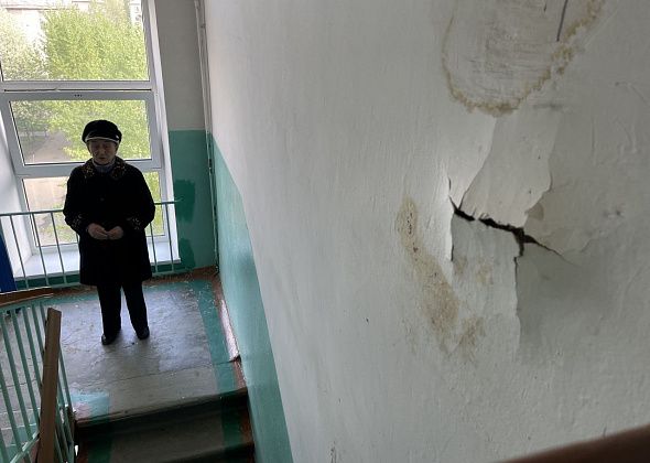 “Мы хотим жить в нормальных условиях”. Серовчане рассказали о проблемах своего дома