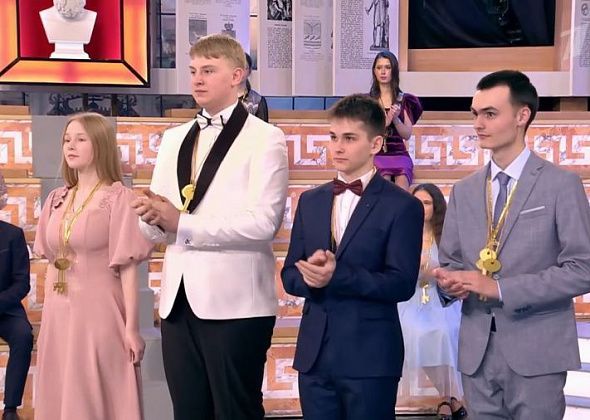Уральские школьники отличились на телевикторине «Умницы и умники»