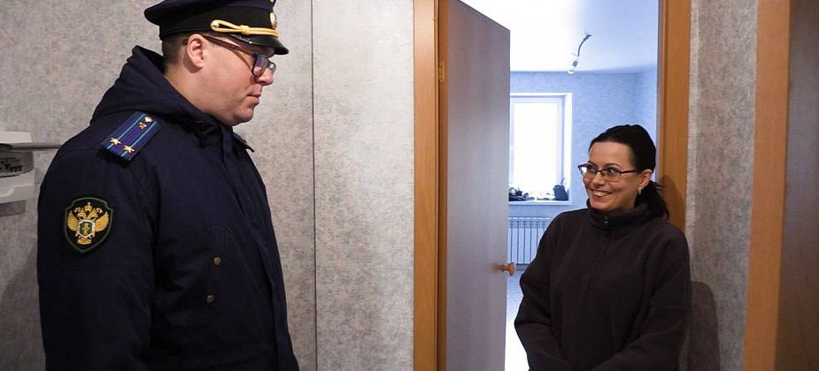 После вмешательства прокурора 14 сиротам в Серове предоставлены благоустроенные квартиры