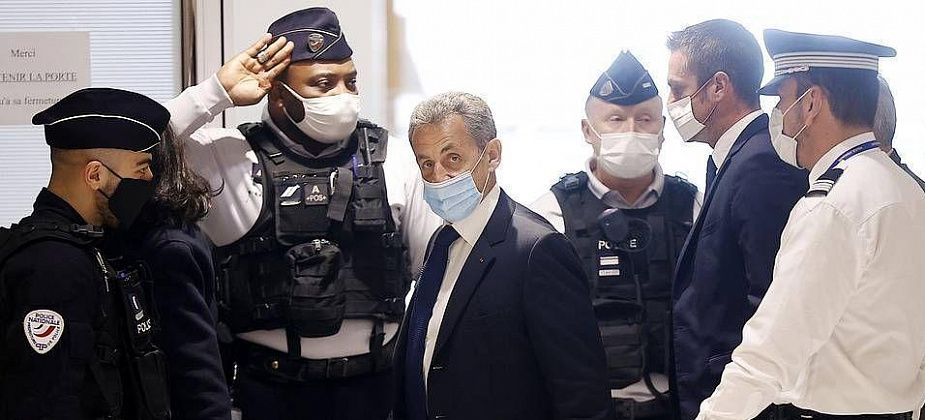 Экс-президент Франции Николя Саркози получил реальный тюремный срок за коррупцию