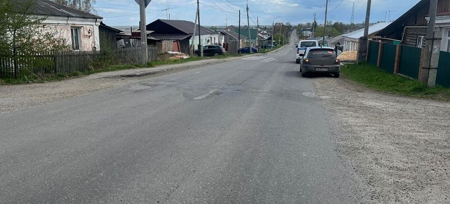 ГАИ Серова разыскивает водителя, который наехал на “Мазду” и скрылся с места ДТП