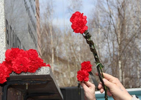 В 40-ю годовщину аварии на Чернобыльской АЭС серовчане возложат цветы к мемориальной доске