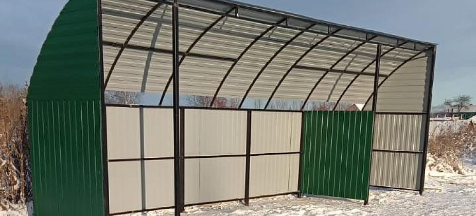 В Филькино закончилось строительство контейнерной площадки, установки которой женщина добивалась 2 года
