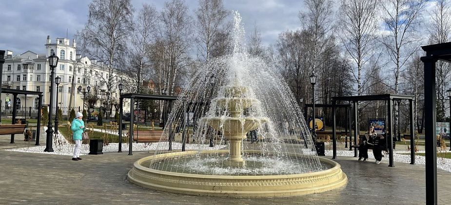 В сквере ДКМ Серова провели пробный запуск фонтана