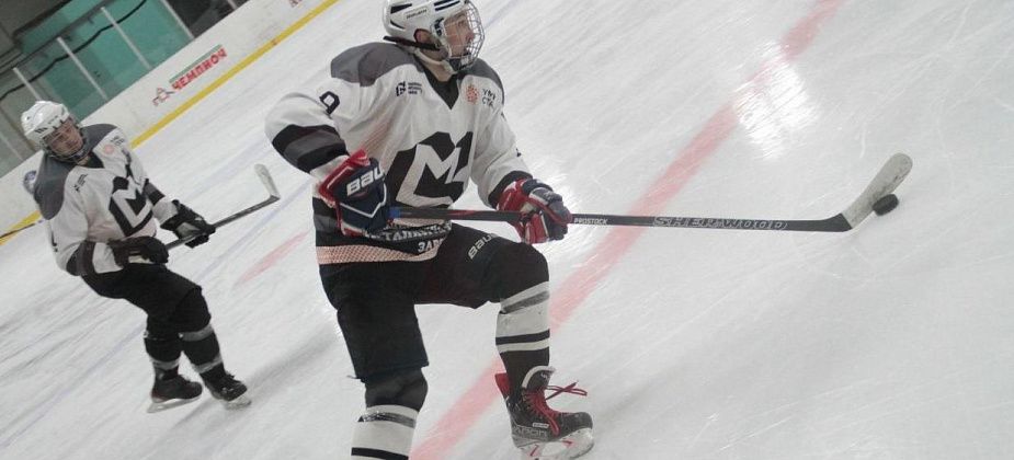 Стартует плей-офф чемпионата Серовского округа по хоккею