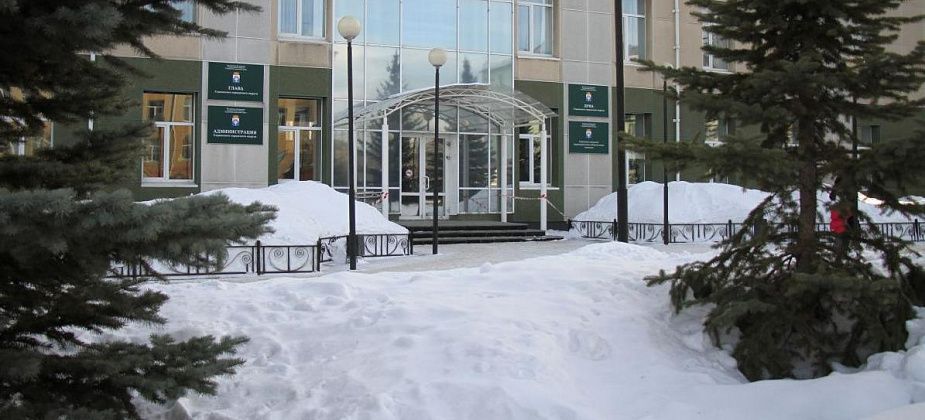 Мэрия Серова ищет подрядчика для уборки и вывоза снега с территории администрации