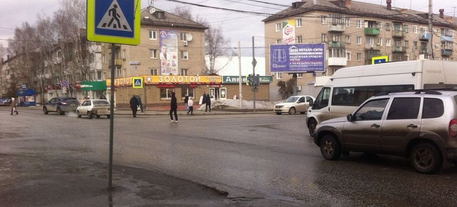 В Серове на "отключенном" перекрестке улиц Ленина-Карла Маркса не оказалось регулировщика