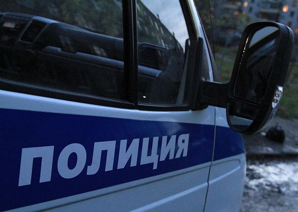 Серовчанка устроила шопинг на карту собутыльника. Теперь ее будут судить за мошенничество