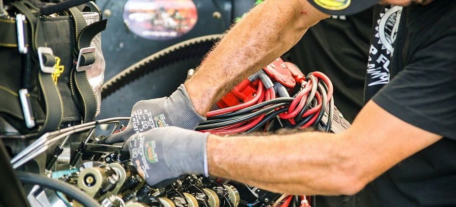 Автомагазины, автомастерские и автозапчасти в городе Серова