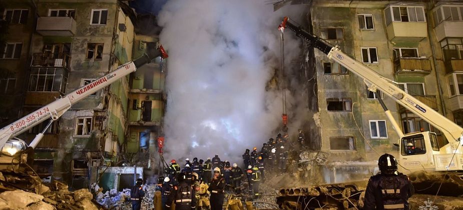 В Новосибирске закончился разбор завалов дома, в котором взорвался газ, количество погибших возросло до 13 человек
