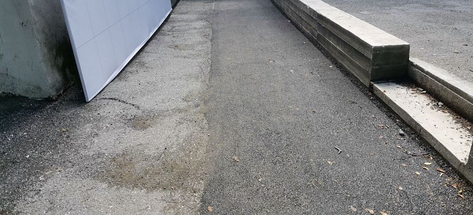 В Серове отремонтировали тротуар, на который жаловалась горожанка