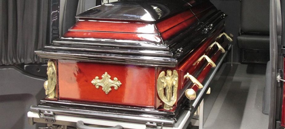 О трудностях, опасностях и “сюрпризах”. Траурное закулисье работы похоронной компании