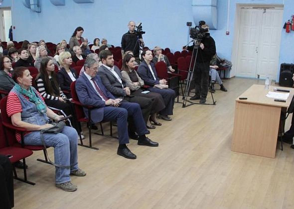 “Мы думаем не о деньгах, мы думаем о безопасности”. Глава Серова – о здании начальной школы №22