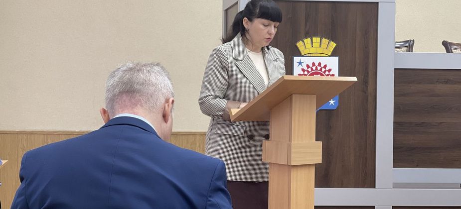 Дума удостоила серовчан Почетной грамотой, а коллектив Центра детского творчества - дипломом