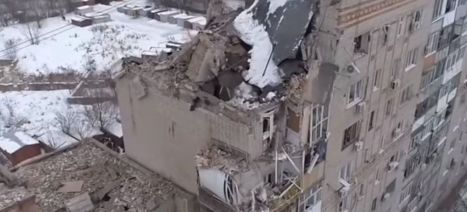 Спасатели нашли тела всех погибших в результате обрушения дома в Шахтах