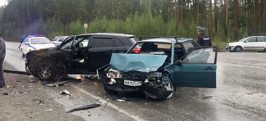 Под Серовом в ДТП попали водители из Рудничного и Краснотурьинска. Три человека госпитализированы