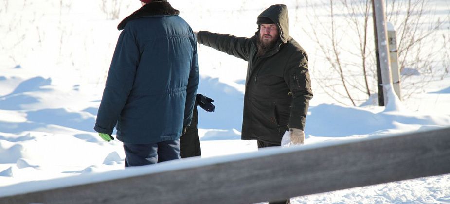 "Приехали - ни здрасьте, ни насрать". Жители Ключевого рассказали о незваных бурильщиках и минеральных водах