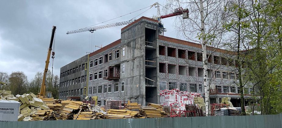 Главврач Серовской горбольницы рассказал, как продвигается строительство детской поликлиники