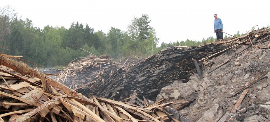 Задыхается 2-я Молочная. Серовчане вынуждены дышать дымом от сжигаемого горбыля. Боятся сгореть