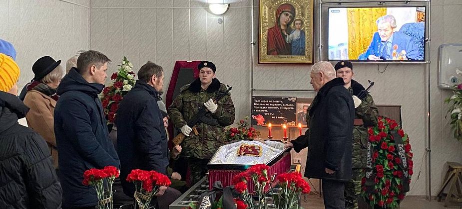 В Серове простились с участником Великой Отечественной Анатолием Батовым