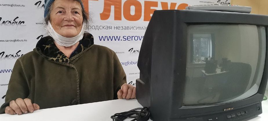 Добрые люди помогают погорелице из Морозково – отдали телевизор, заколотили окна, предлагают деньги