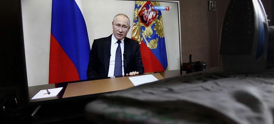 Критический разбор обращения Путина, которое он сделал в связи с распространением коронавируса в стране 