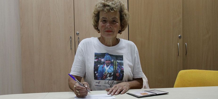 «Чтобы власть была у людей». Серовчане продолжают оставлять подписи в поддержку прямых выборов мэров