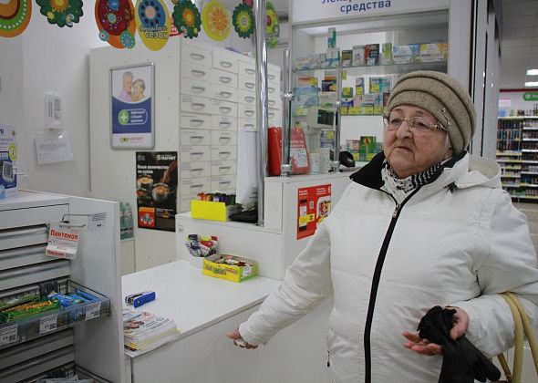 "Полное фиаско". Пенсионерка возмущена отсутствием масок в аптеках Серова