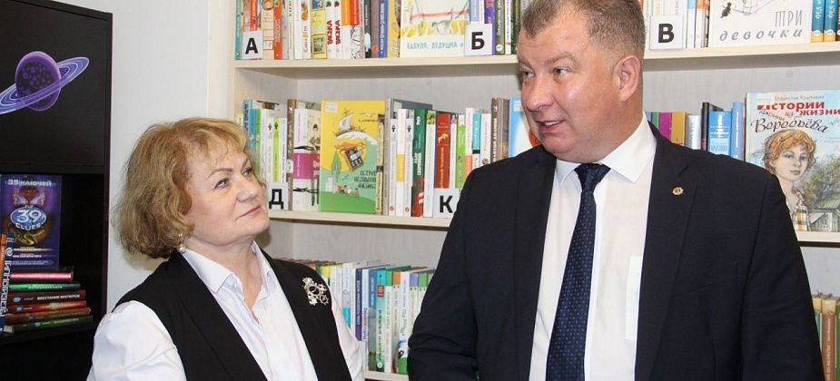 “Пускай здесь каждый найдет интересную книгу”. В Серове открыли две модельные библиотеки