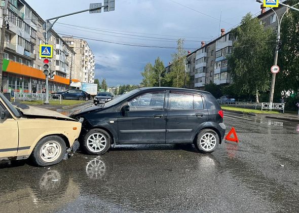 В ДТП на центральной улице Серова пострадала водитель иномарки